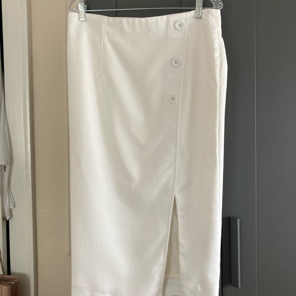 Marks & Spencer UK 🇬🇧White midi Pencil Skirt with side split (UK 14)